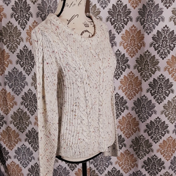 HOLLISTER CABLE KNIT CHUNKY SWEATER - Picture 1 of 8